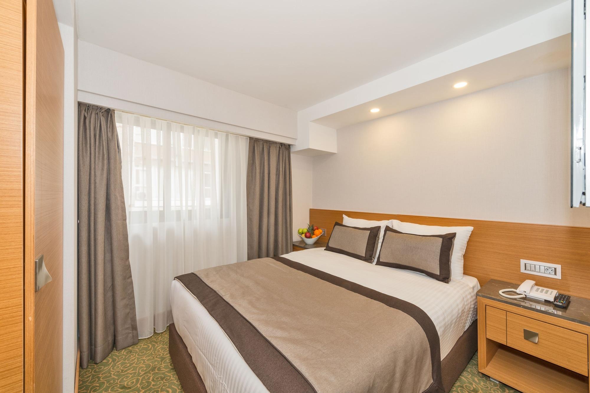 Bisetun Hotel Istanbul Bagian luar foto