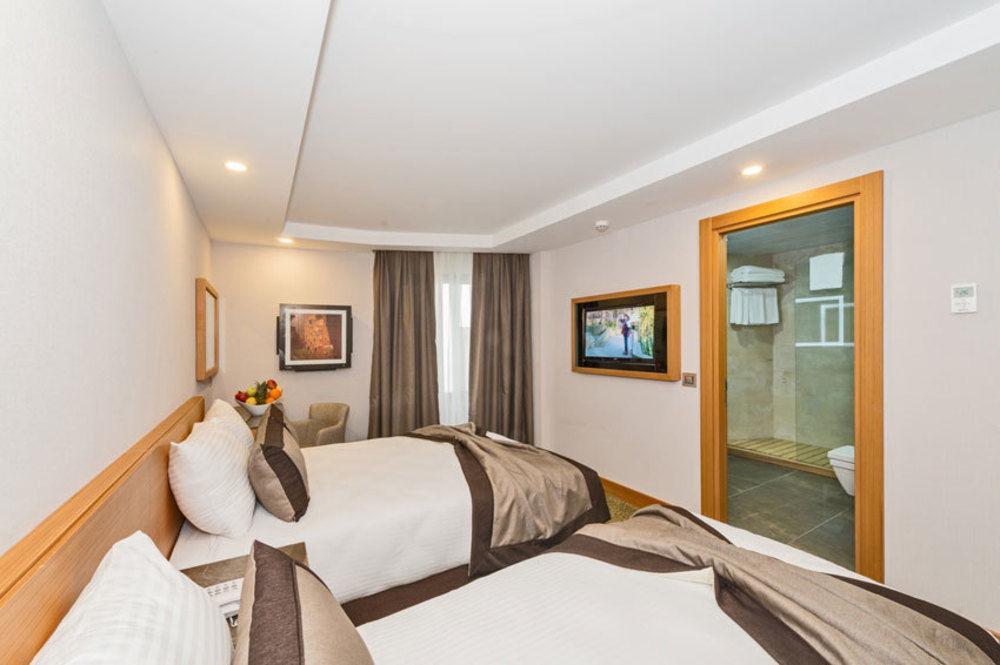 Bisetun Hotel Istanbul Bagian luar foto