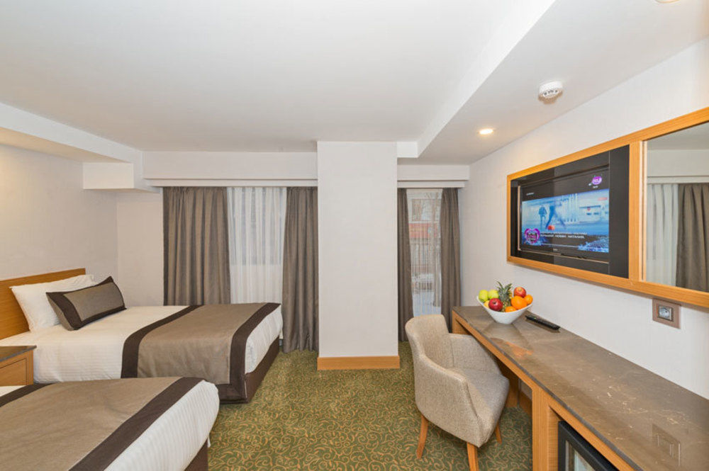Bisetun Hotel Istanbul Bagian luar foto