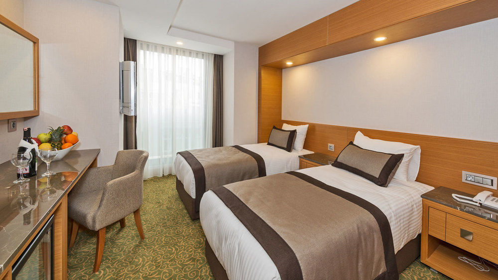 Bisetun Hotel Istanbul Bagian luar foto