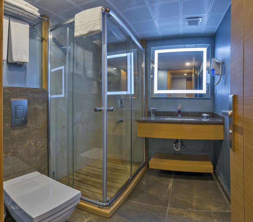 Bisetun Hotel Istanbul Bagian luar foto