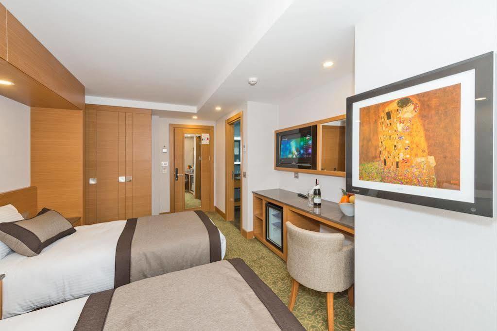 Bisetun Hotel Istanbul Bagian luar foto