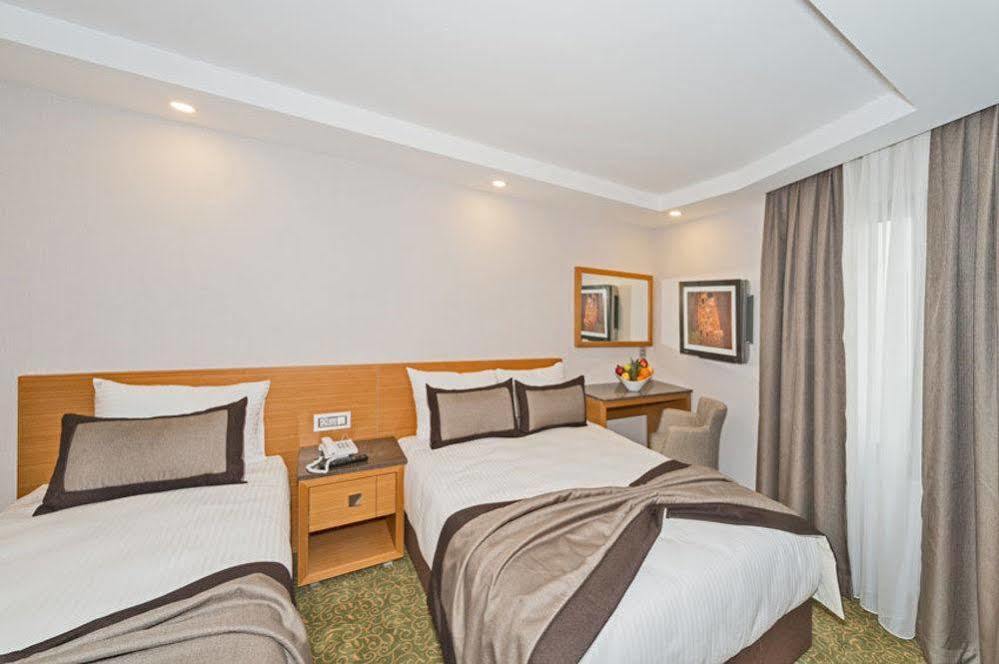 Bisetun Hotel Istanbul Bagian luar foto